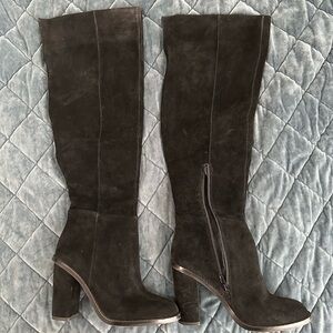 Gianni Bini Knee high boots.